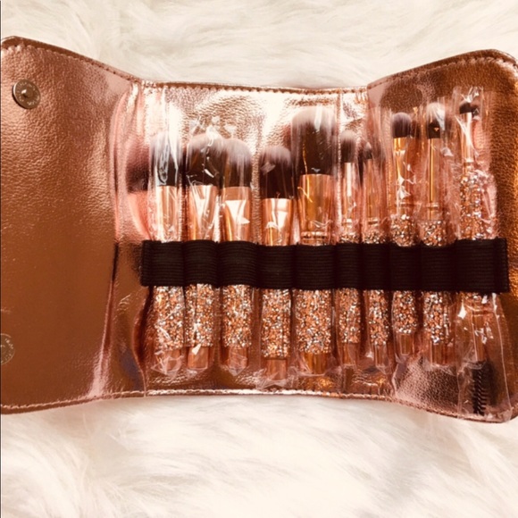 Crystal Handle Golden Rose Make Up Brushes- 10 piece set w/ bag - Picture 4 of 4